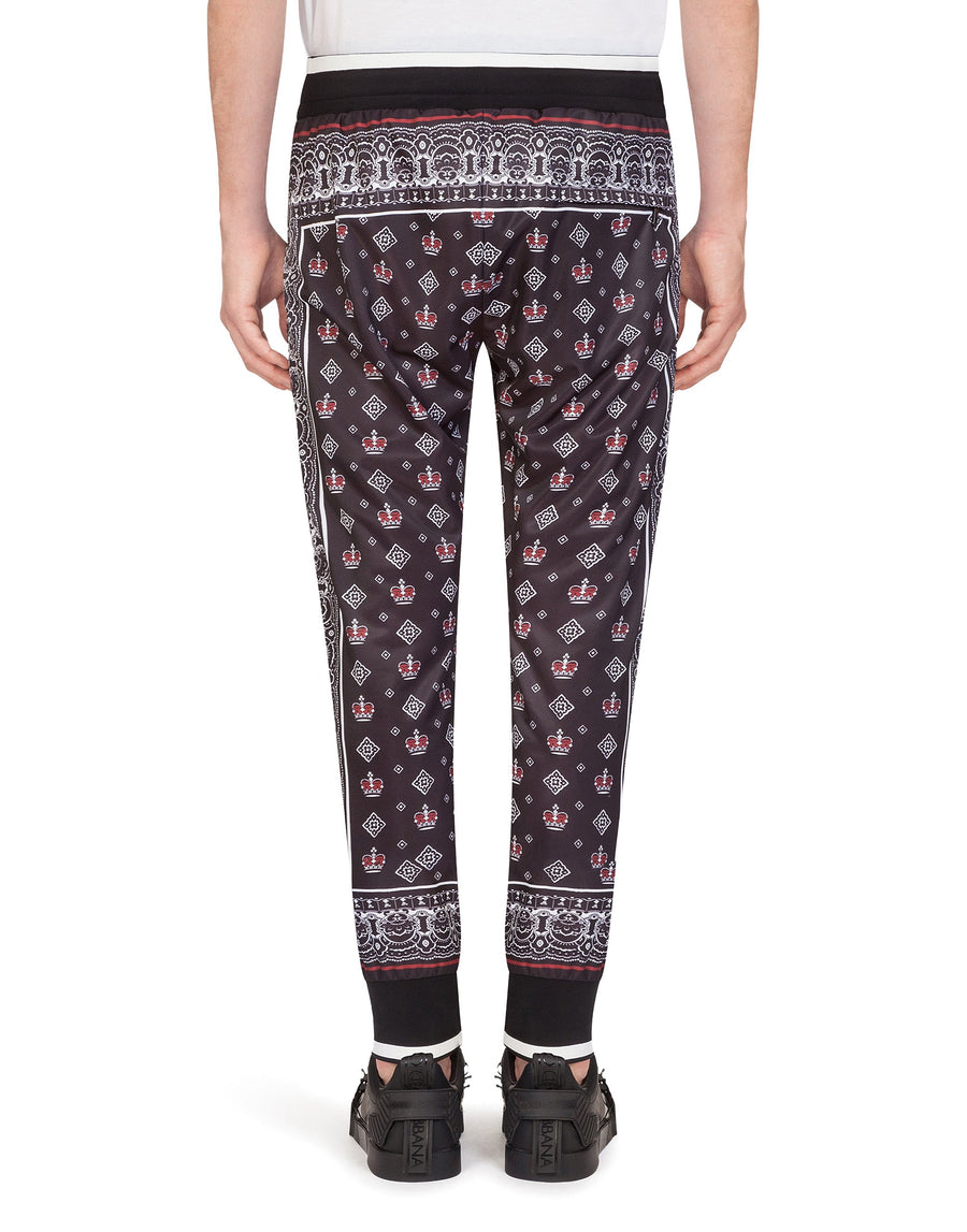 Jogging pants with patch