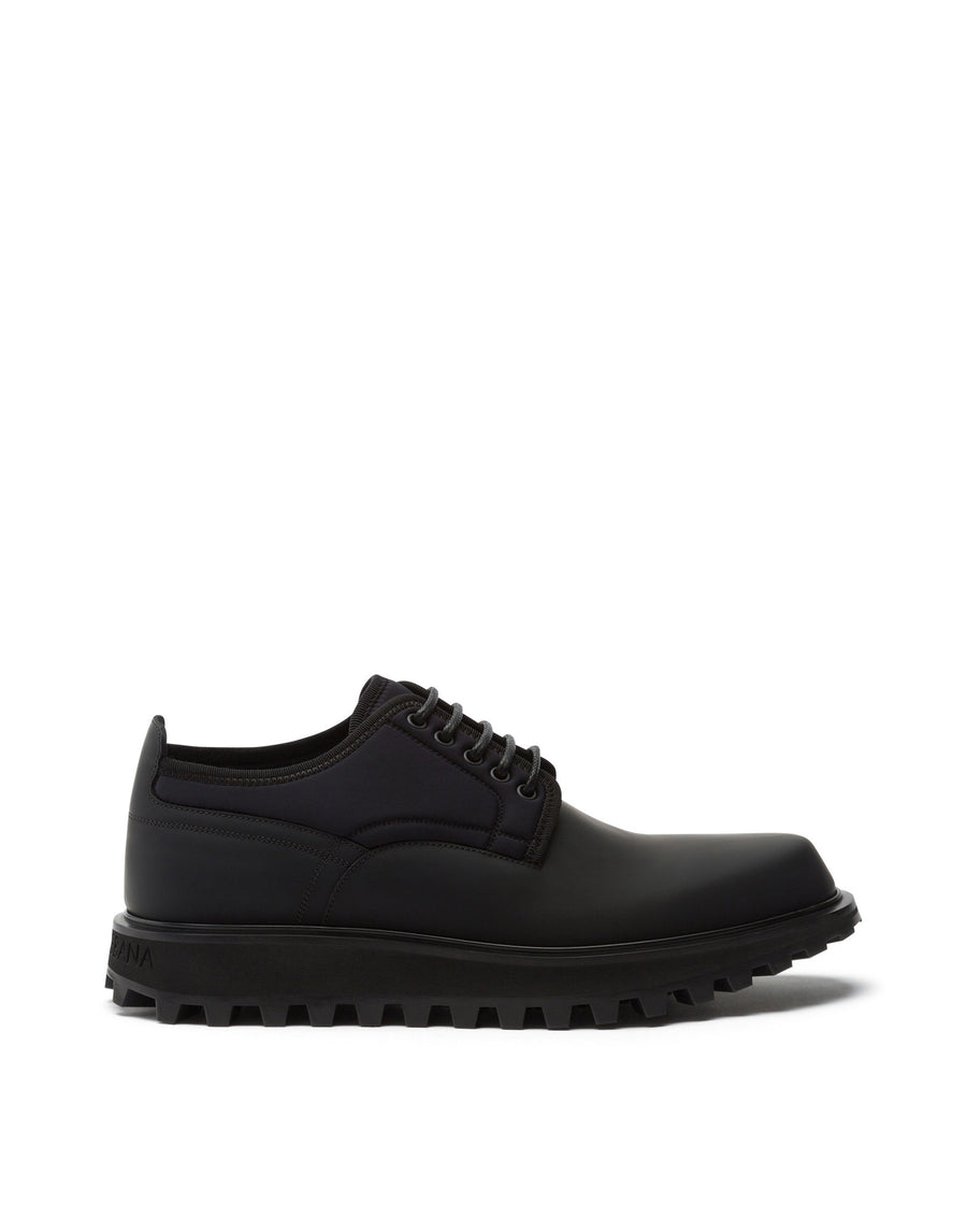 Lace-up derby shoes with high sole